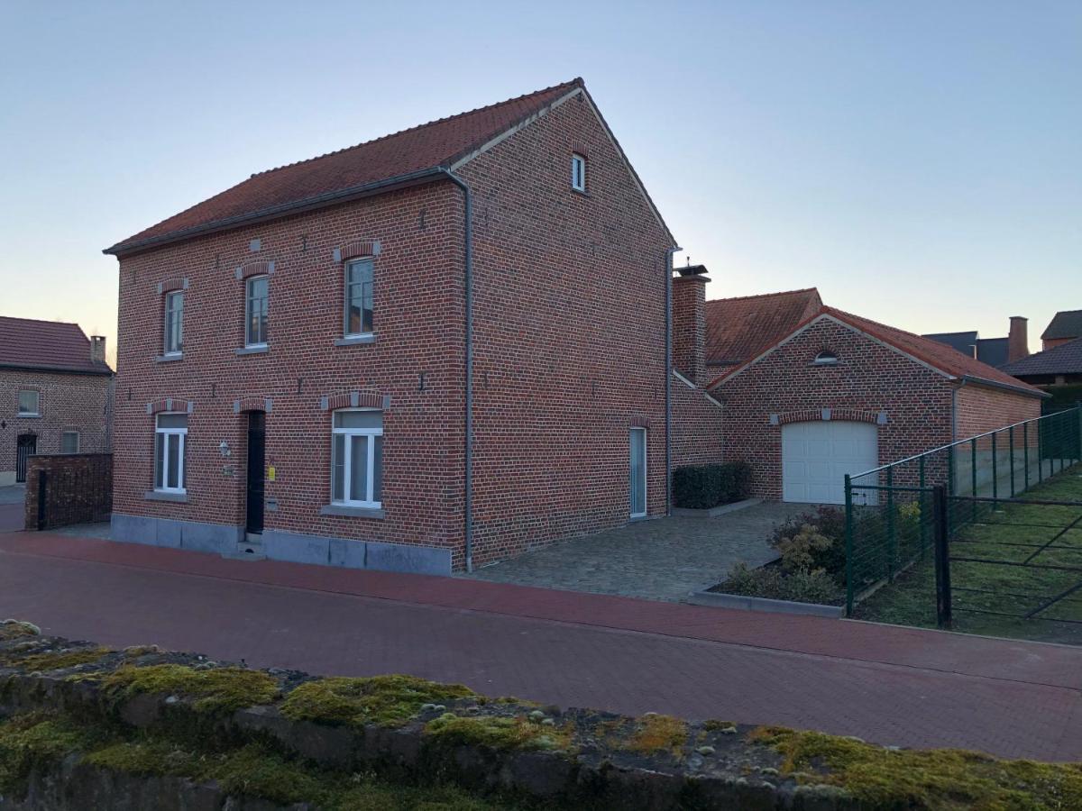 Hoeve De Singel Borgloon Eksteriør billede